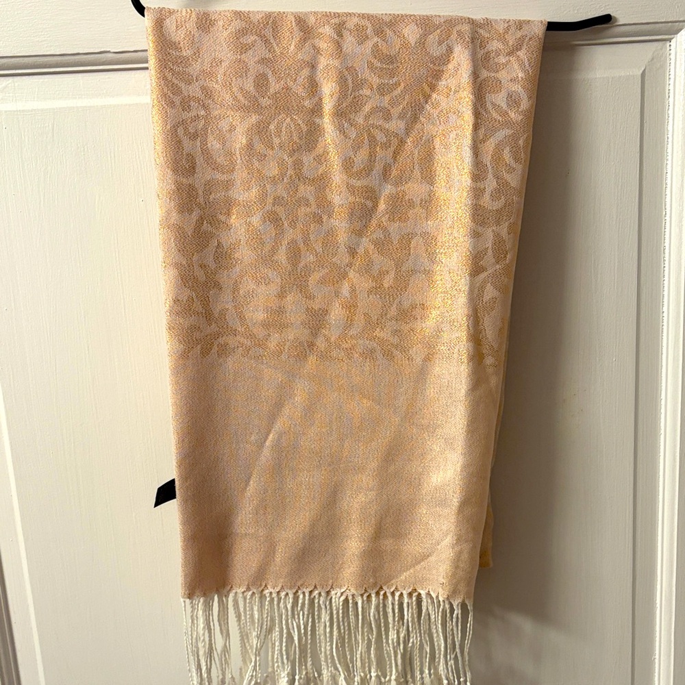 White House Black‎ Market peach & copper Scarf NWT